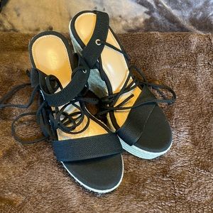 NWT Cuccoo Espadrilles. Sz 7.5